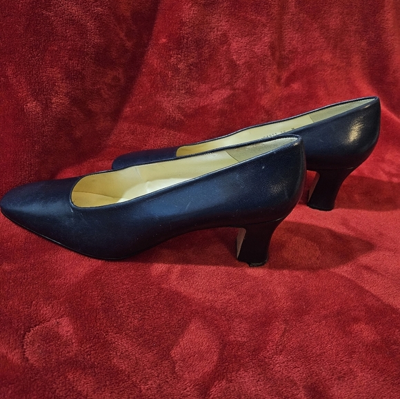 Proxy Navy Blue Leather Pumps Size 12N - Picture 2 of 9